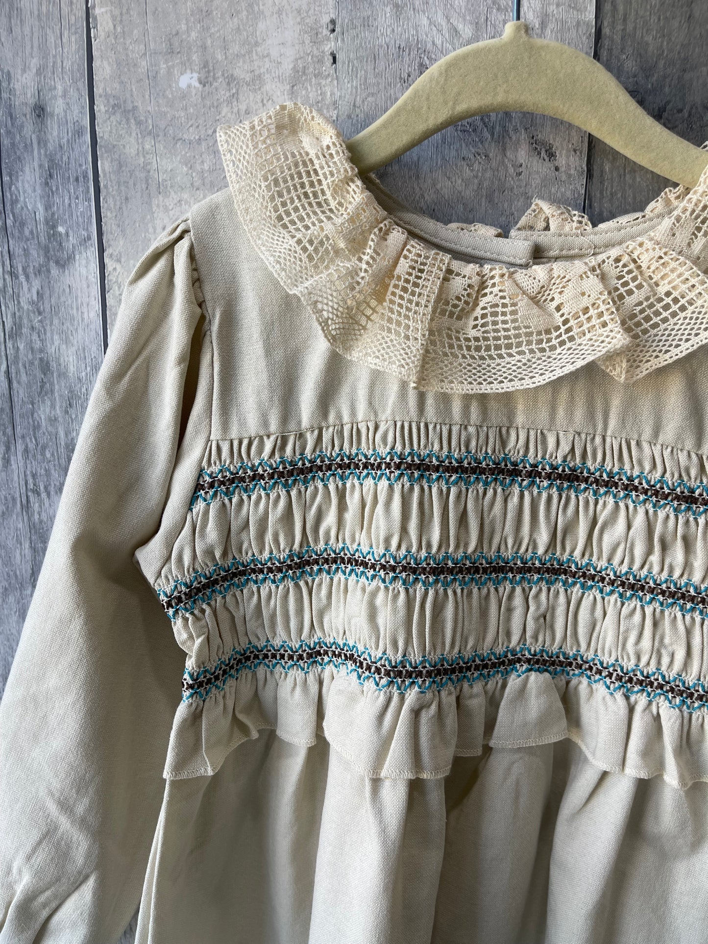 Toddler Girls Smocked Dress // Lace collar