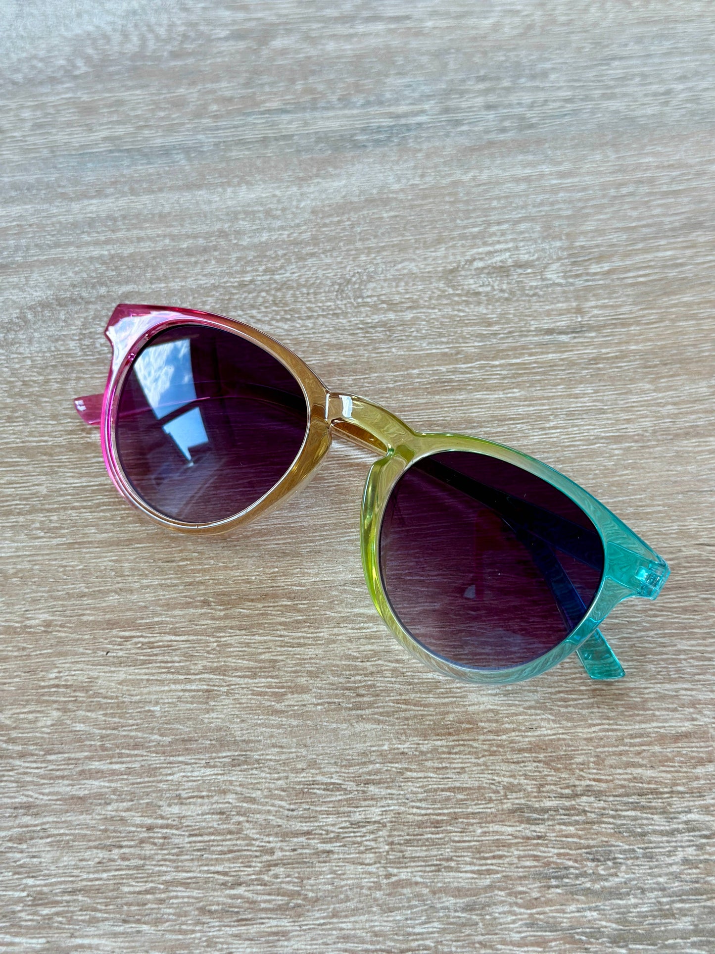 Picki Nicki - Children's Kid-Sized Rainbow Pastel Sunglasses