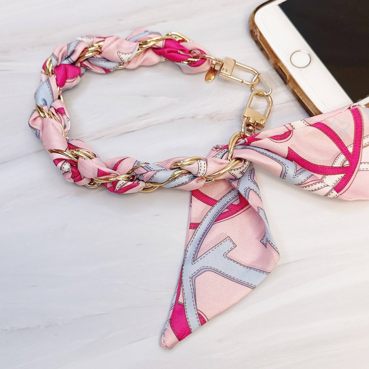 Ellison+Young - Braided Scarf Chain Phone Lanyard: Houndstooth