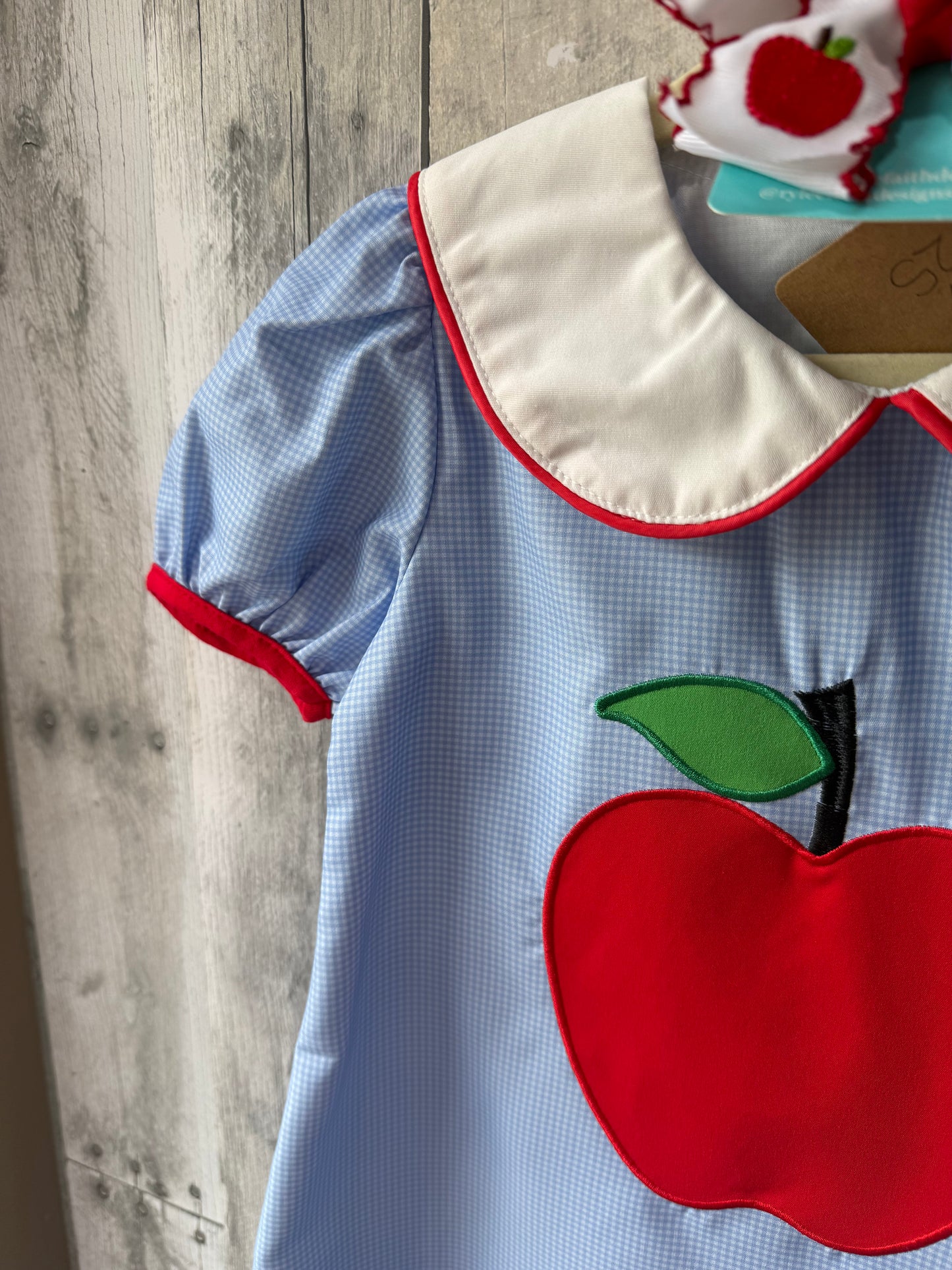 Back-to-School 🍎 Apple appliqué dress w/ Bow