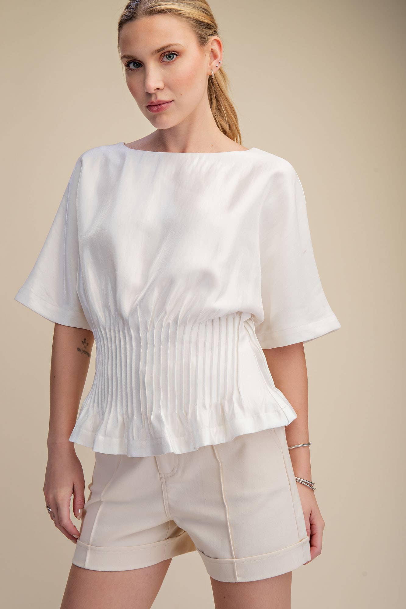 Boat Neck Short Sleeve Pleated top