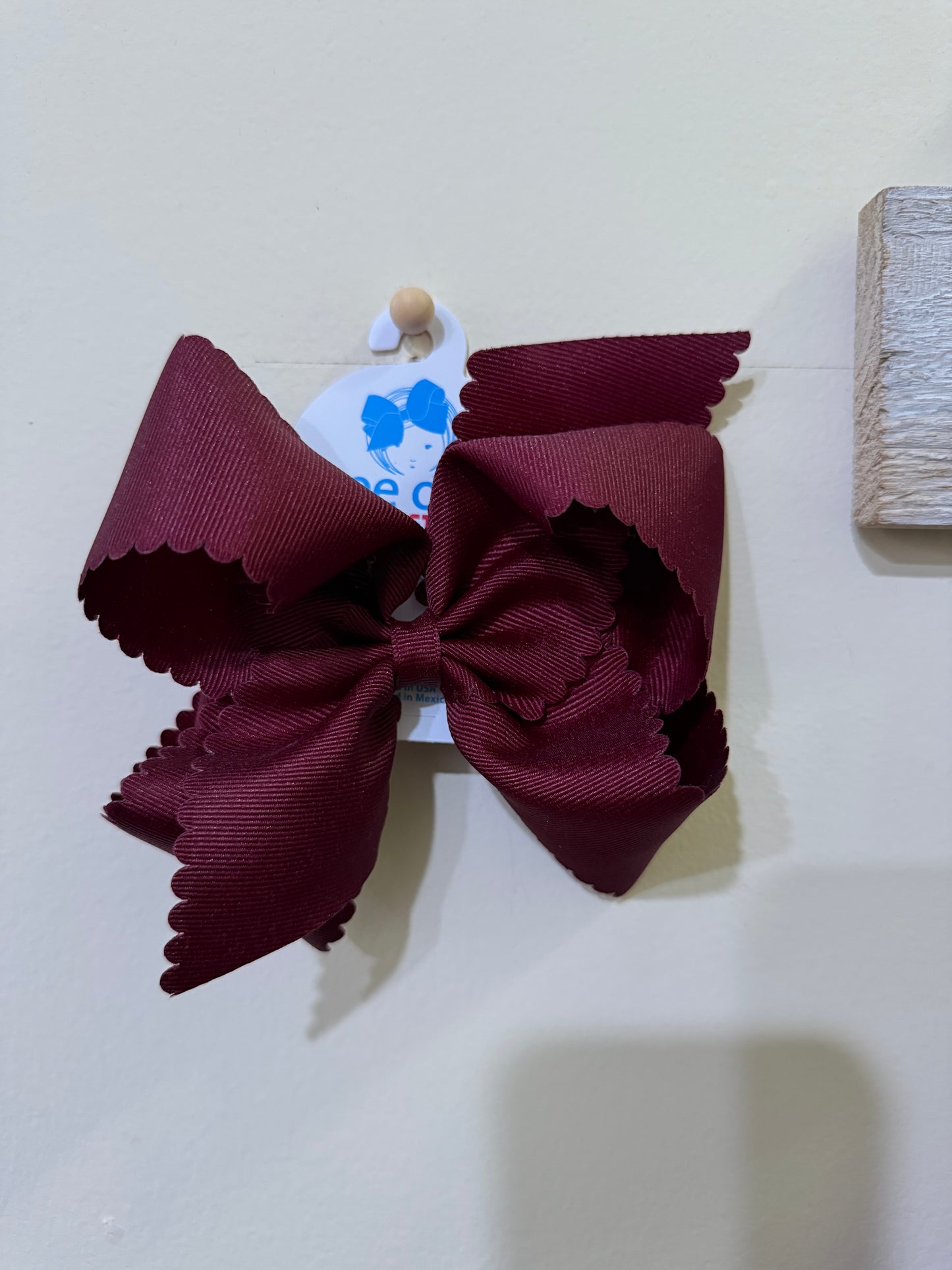 Scallop Edge Wee Ones Small King Bows // Cranberry & Burgandy