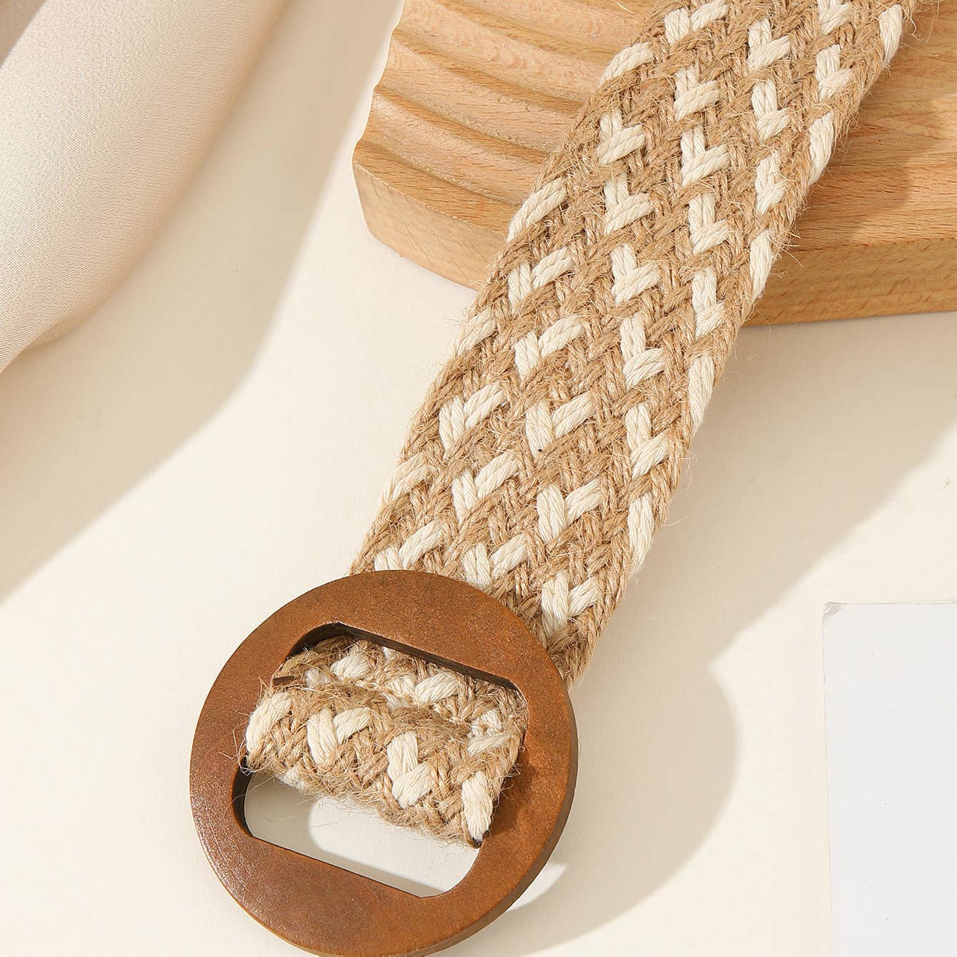 Lily Clothing - Wooden buckle cotton and linen style woven belt: CARAMEL / (OS) 1