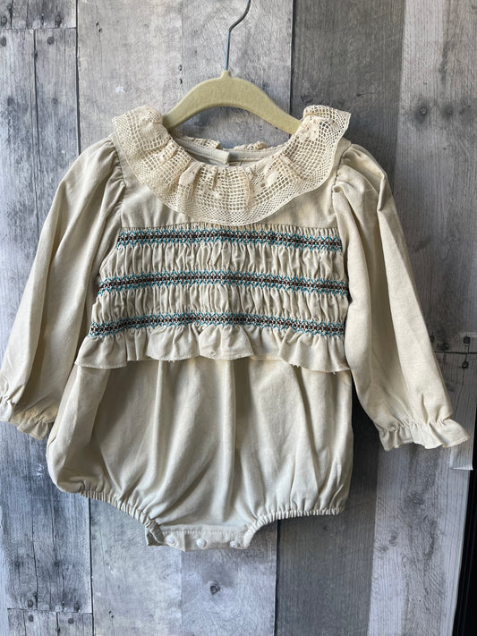 Toddler Smocked Linen Bubble // Lace collar