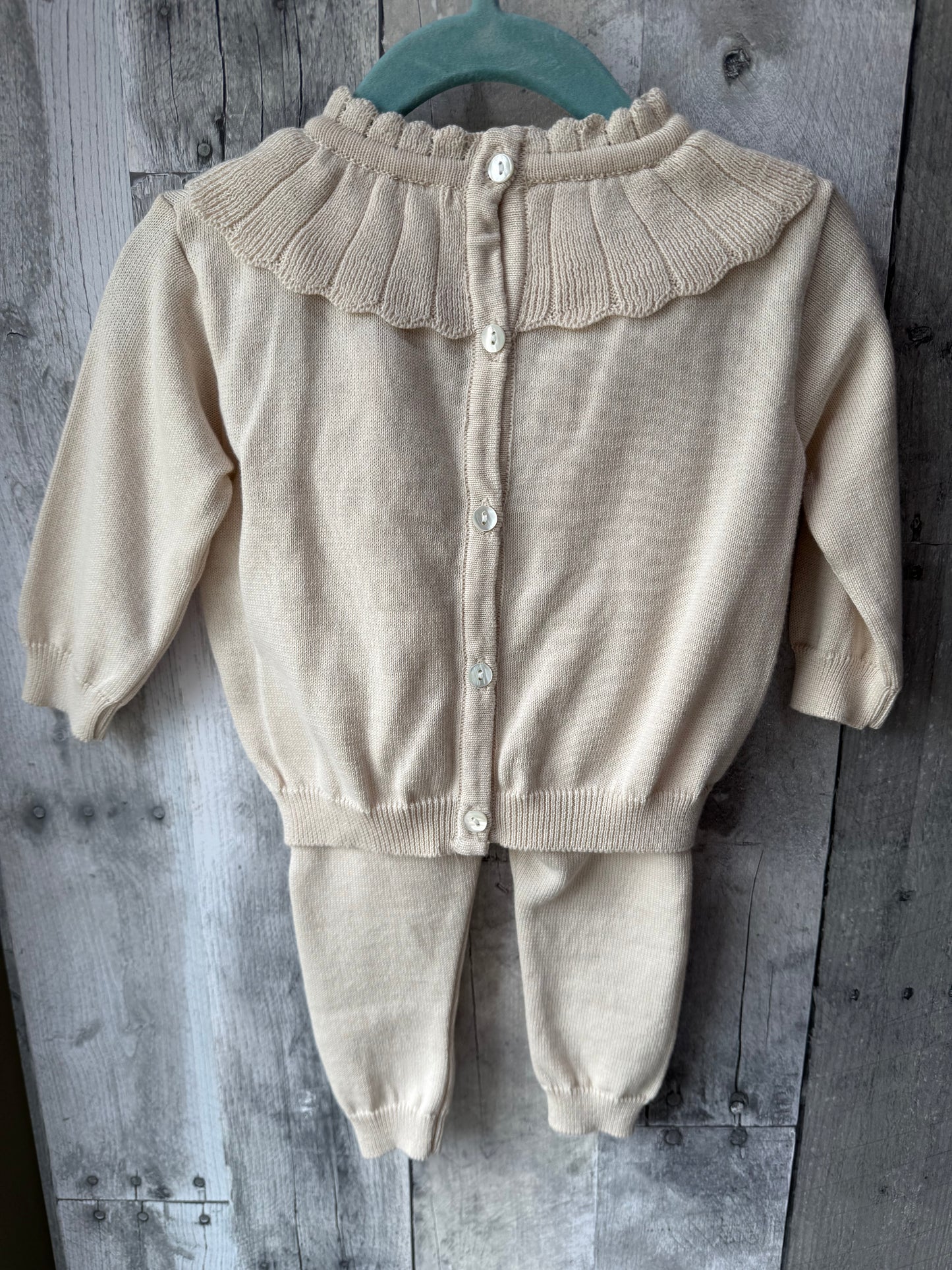 Feltman Brothers Knit set // Oat Ruffle color