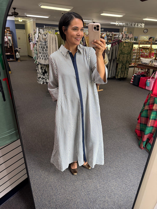 Indigo/off-white Striped Flowing Maxi Dress with 3/4 Sleeves