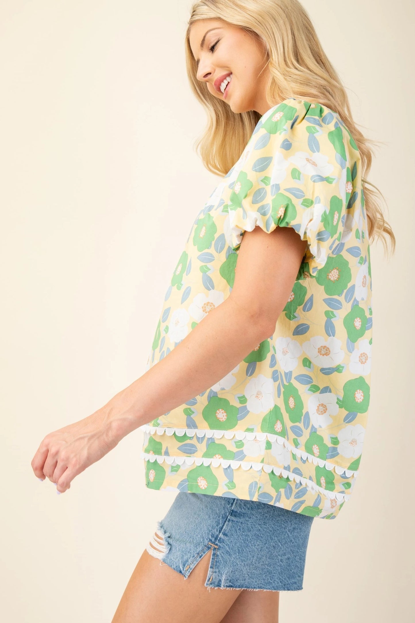 Pleated Round Neck Floral Blouse in Yellow
