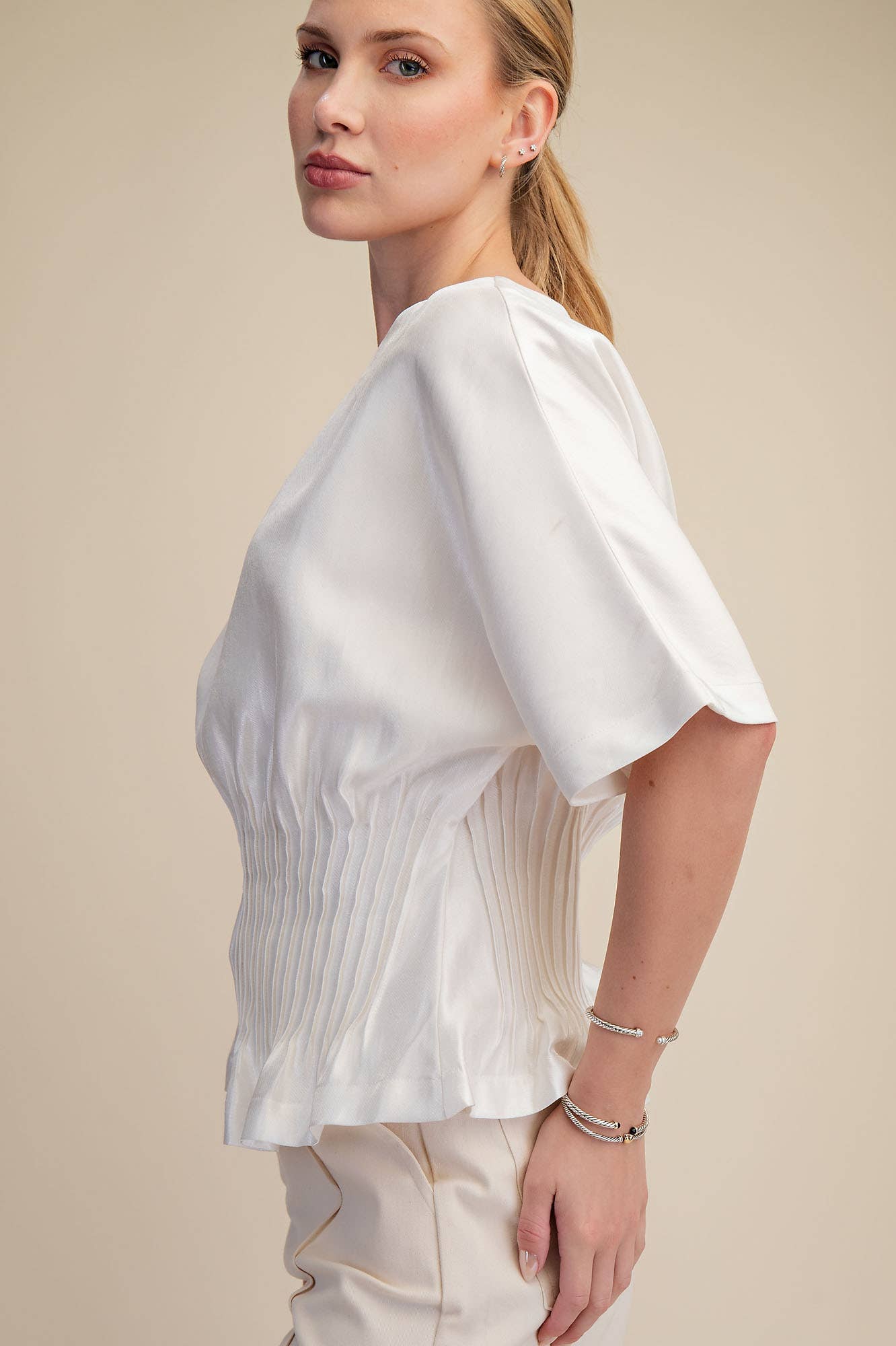 Boat Neck Short Sleeve Pleated top
