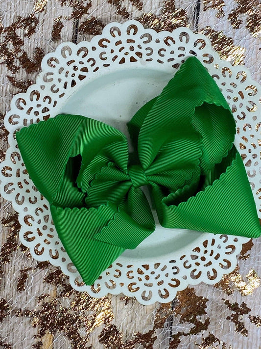 5.5" Oversize Scalloped Hair Bow | Clip: Emerald